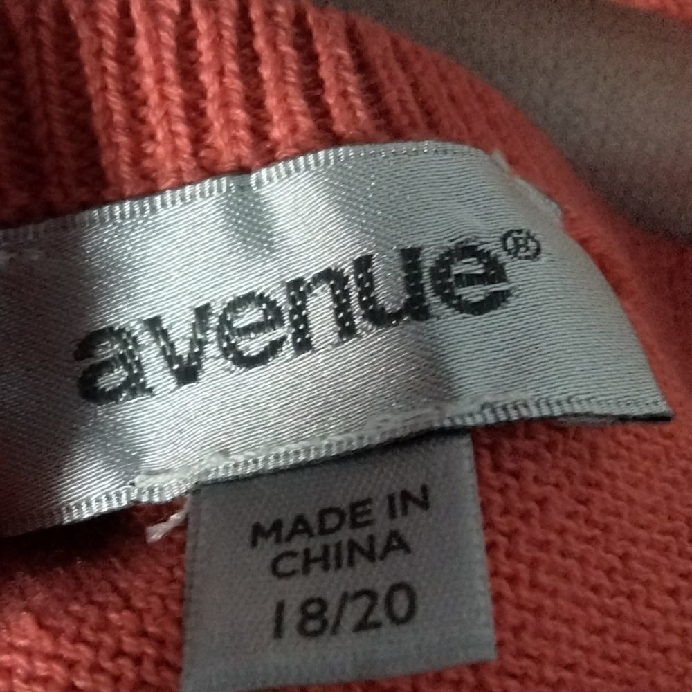 "avenue" woman's sweater    - Picture 5 of 7